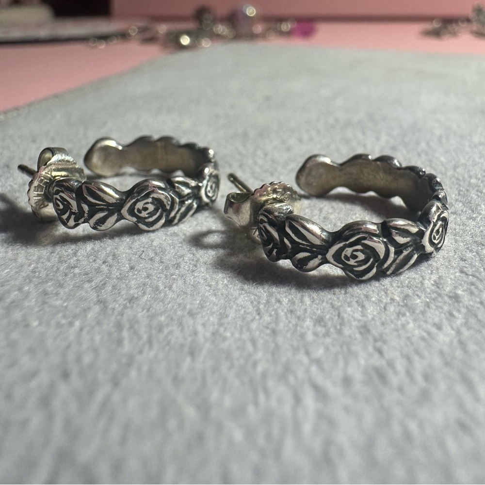 Retired rose hoops